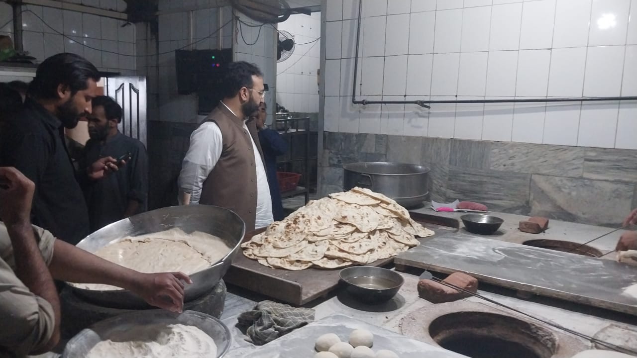 Inspection of sasti Roti | Multan